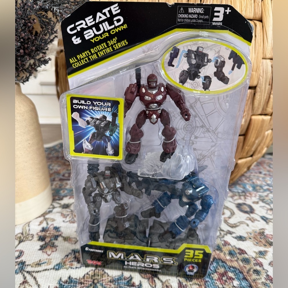New M.A.R.S. Heroes Create & Build Your Own Figure 35 pieces - Cybotronix